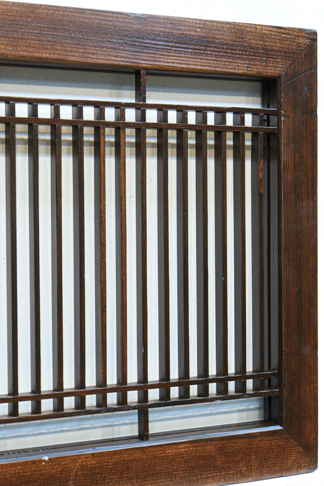 端然と縦格子が美しく並ぶ縦繁小型欄間　EZ2584　在庫1枚