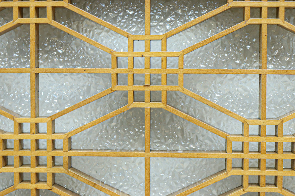 二重蜀江組子で雅な眺めをみせるダイヤガラス入り小型欄間　EZ2585　在庫1枚