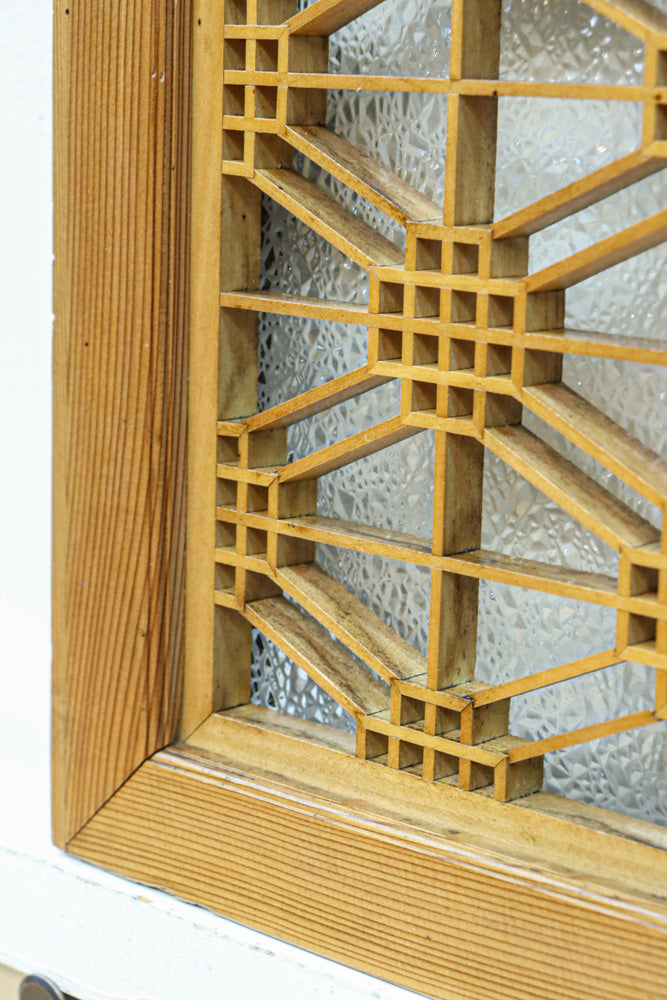 二重蜀江組子で雅な眺めをみせるダイヤガラス入り小型欄間　EZ2585　在庫1枚