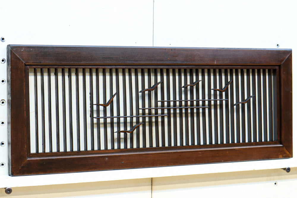 カモメが飛ぶ風情ある絵柄を描いた小型欄間　EZ2587　在庫1枚