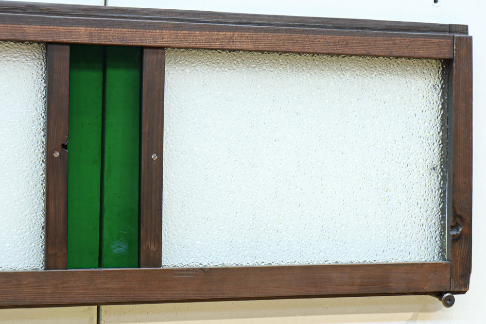 80年以上前の欄間　当時のガラス付き　182（6尺）×35.5×3センチ　和室 幅880ミリ!! グリーンの色ガラスが映えるガラス小型欄間 EZ2588 在庫1