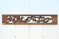 松の周りで貫録ある鷹が舞う彫刻欄間素材　EZ2592ab　在庫(a:0 b:1)枚