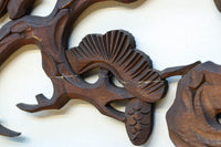 松の周りで貫録ある鷹が舞う彫刻欄間素材　EZ2592ab　在庫(a:0 b:1)枚