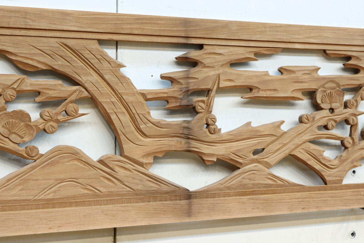 縁起物の木々を描いた上品な面持ちの彫刻欄間素材　EZ2593ab　在庫(a:1 b:1)枚