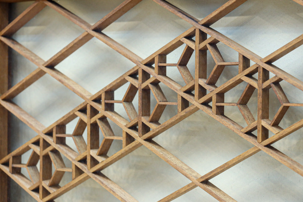 稀少小型サイズ!!　気品漂う組子帯模様で迫力ある両面ガラス入り建具セット　EZ2596　在庫4枚1組