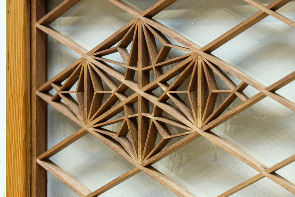 稀少小型サイズ!!　気品漂う組子帯模様で迫力ある両面ガラス入り建具セット　EZ2596　在庫4枚1組