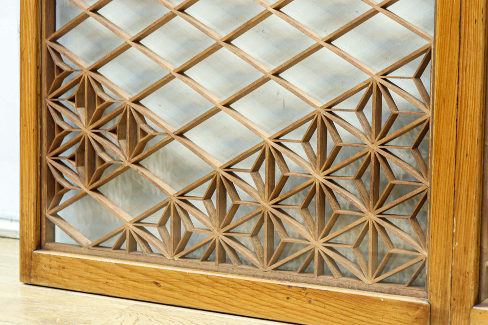 稀少小型サイズ!!　気品漂う組子帯模様で迫力ある両面ガラス入り建具セット　EZ2596　在庫4枚1組
