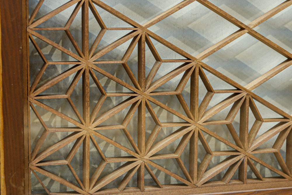 稀少小型サイズ!!　気品漂う組子帯模様で迫力ある両面ガラス入り建具セット　EZ2596　在庫4枚1組