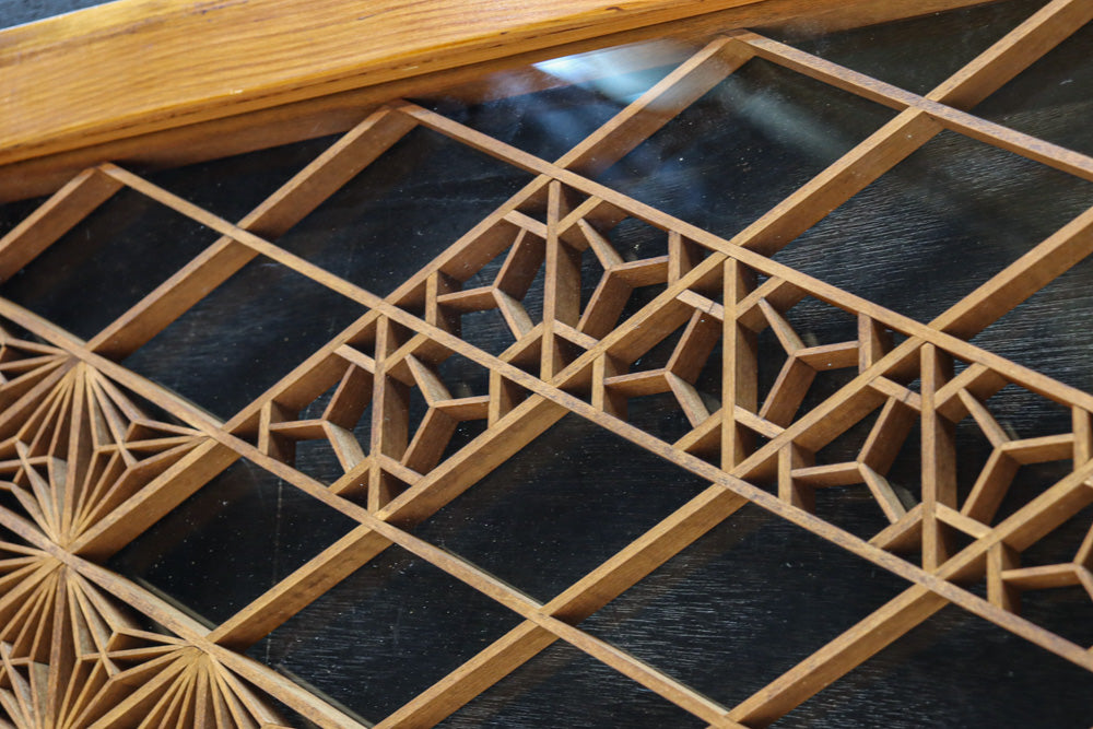 稀少小型サイズ!!　気品漂う組子帯模様で迫力ある両面ガラス入り建具セット　EZ2596　在庫4枚1組