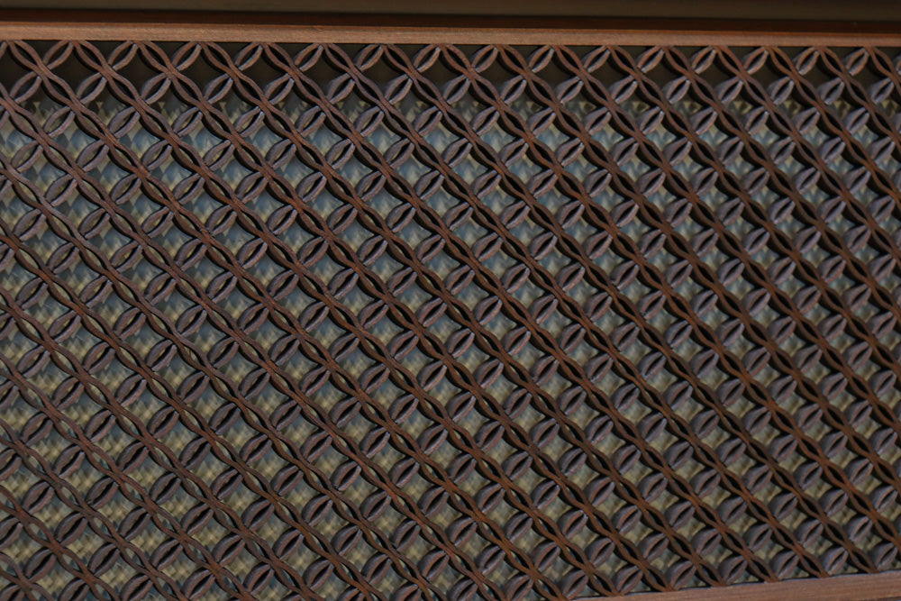 小さく繊細な青海波を敷き詰めた極上和モダンな欄間　EZ2604　在庫1枚