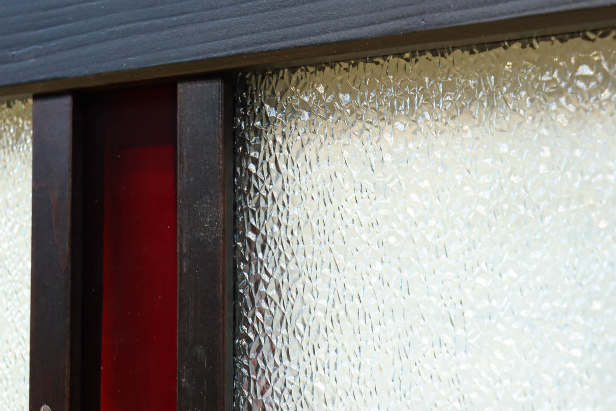 朱色の色ガラスが可愛らしい小型ガラス欄間 EZ2614 在庫1枚 – 古福庵