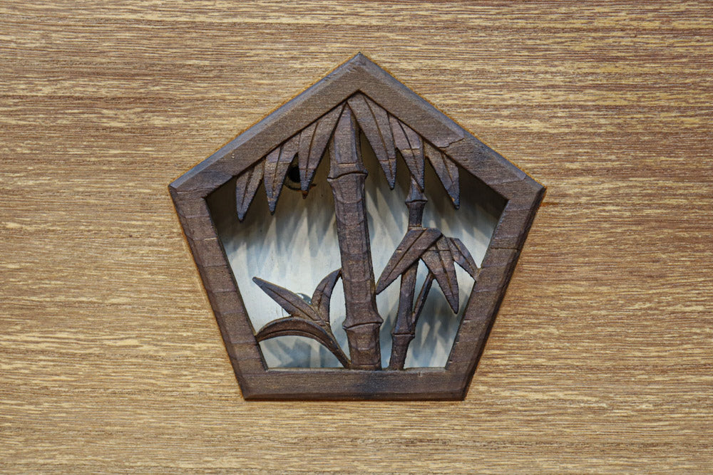 松竹梅欄間新品カット無し 松竹梅を描いた見事な深彫り井波彫刻欄間 EZ2473ab 在庫(a:1 b:0