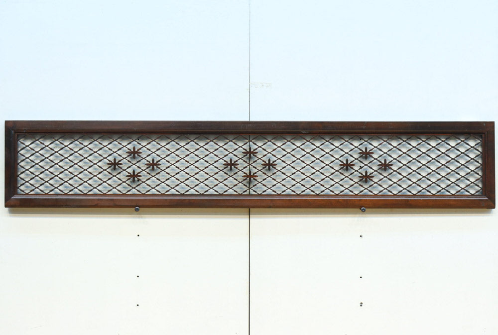 1746ミリ 松皮菱格子にトンボ装飾を添えた欄間　EZ2665　在庫1枚