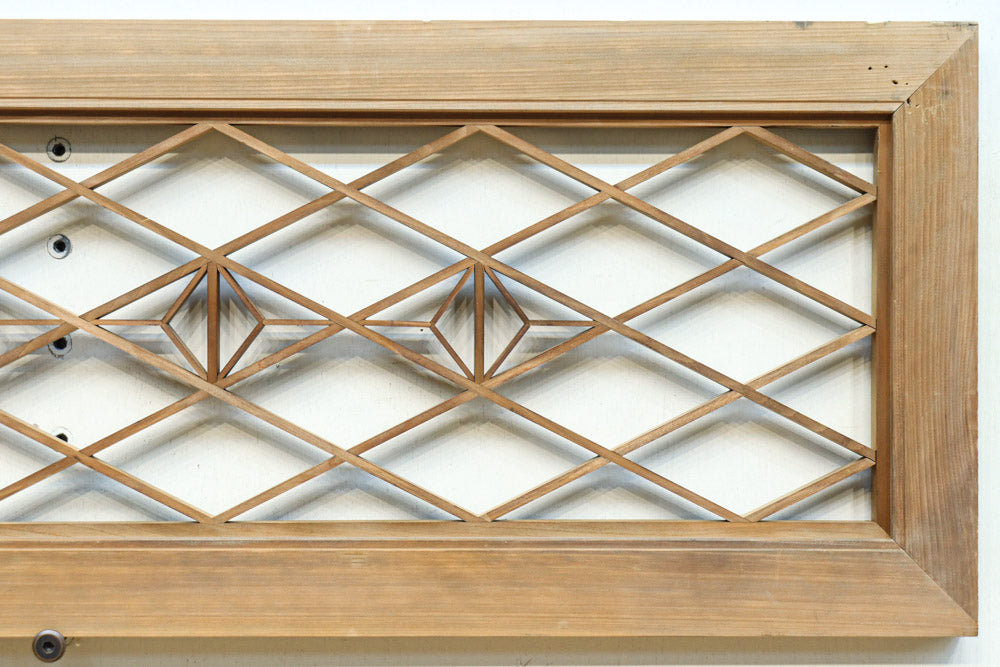 Diamond lattice transom EZ2697ab