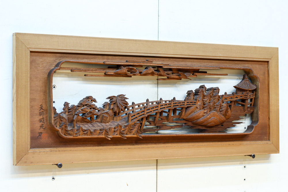 東屋のある近江八景を描いた小型彫刻欄間 EZ2712 在庫1枚 – 古福庵