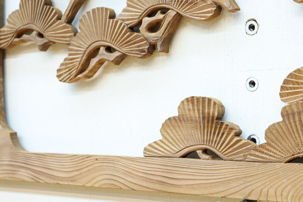 見事な枝ぶりの松と勇壮な鳥の彫刻欄間素材 EZ2718ab 在庫(a:1 b