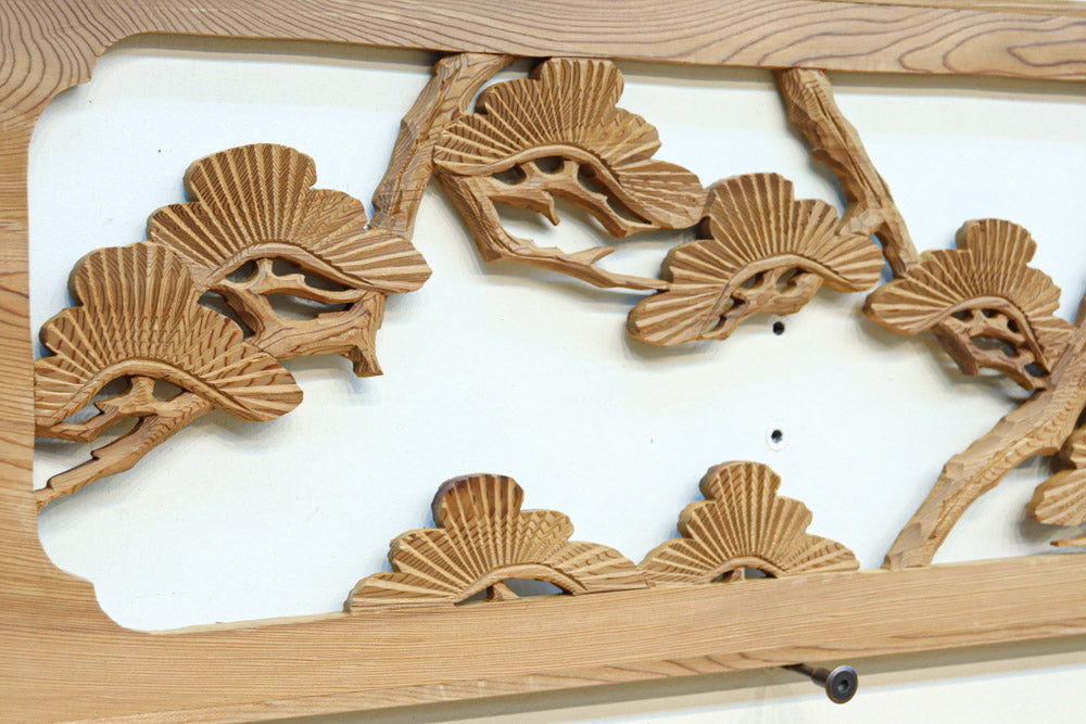 木地色の明るい色合いで気品ある彫刻欄間素材　EZ2719ab　在庫(a:1 b:1)枚