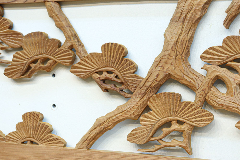 木地色の明るい色合いで気品ある彫刻欄間素材　EZ2719ab　在庫(a:1 b:1)枚