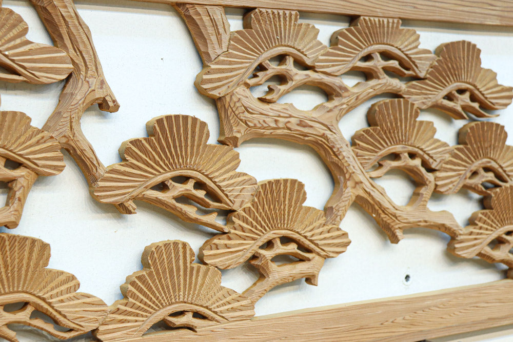 木地色の明るい色合いで気品ある彫刻欄間素材　EZ2719ab　在庫(a:1 b:1)枚