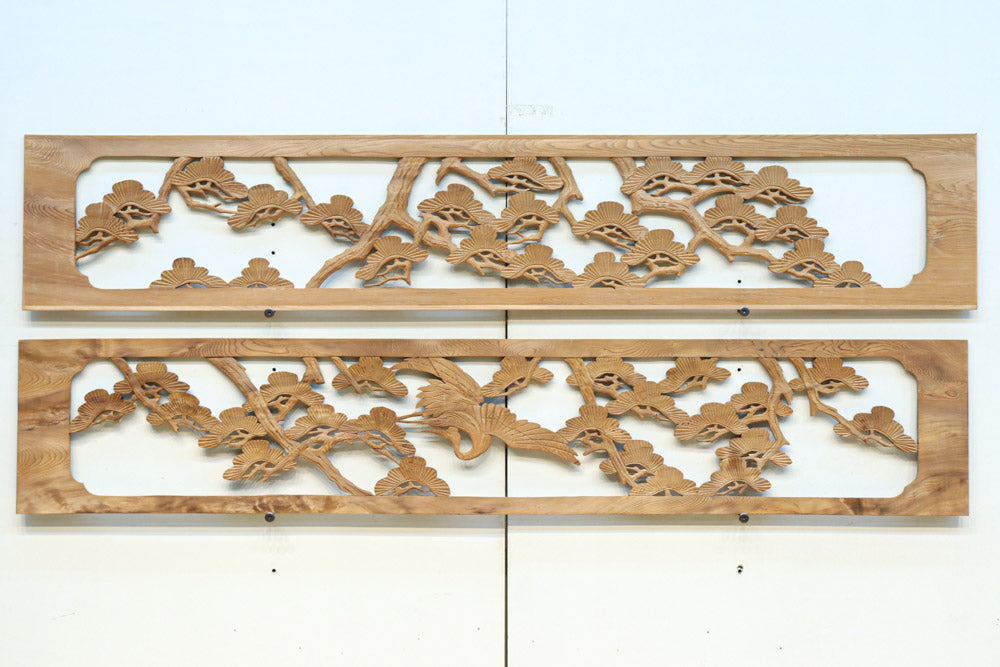 木地色の明るい色合いで気品ある彫刻欄間素材　EZ2719ab　在庫(a:1 b:1)枚