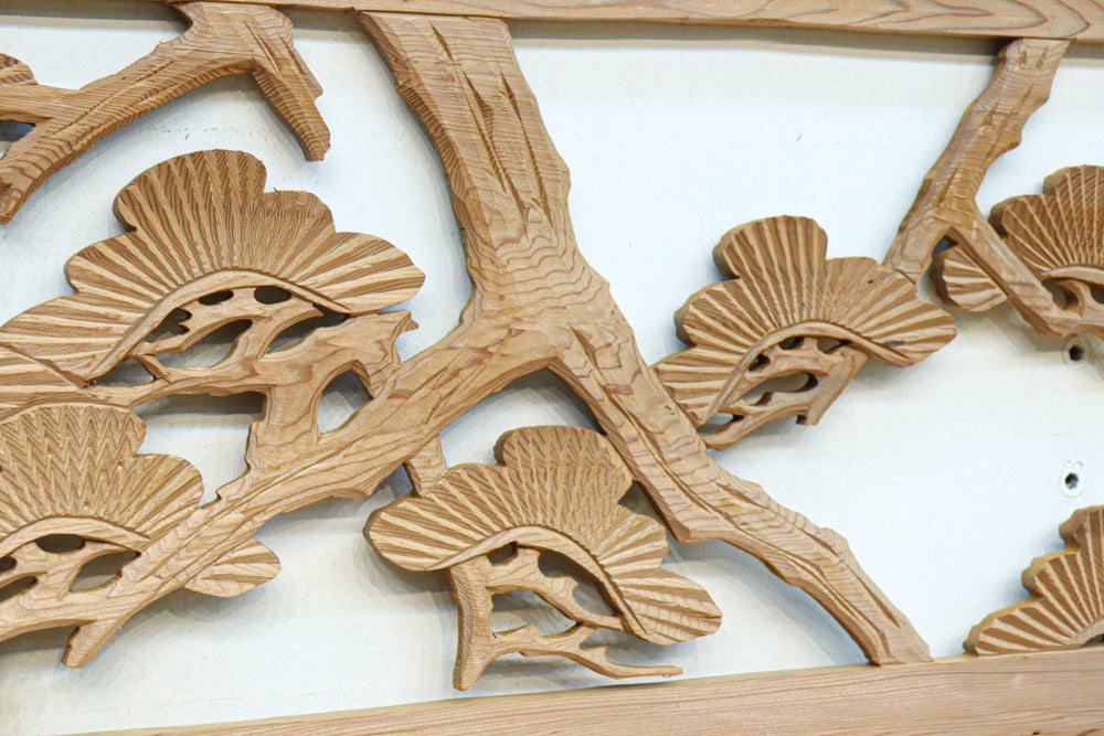 木地色の明るい色合いで気品ある彫刻欄間素材　EZ2719ab　在庫(a:1 b:1)枚