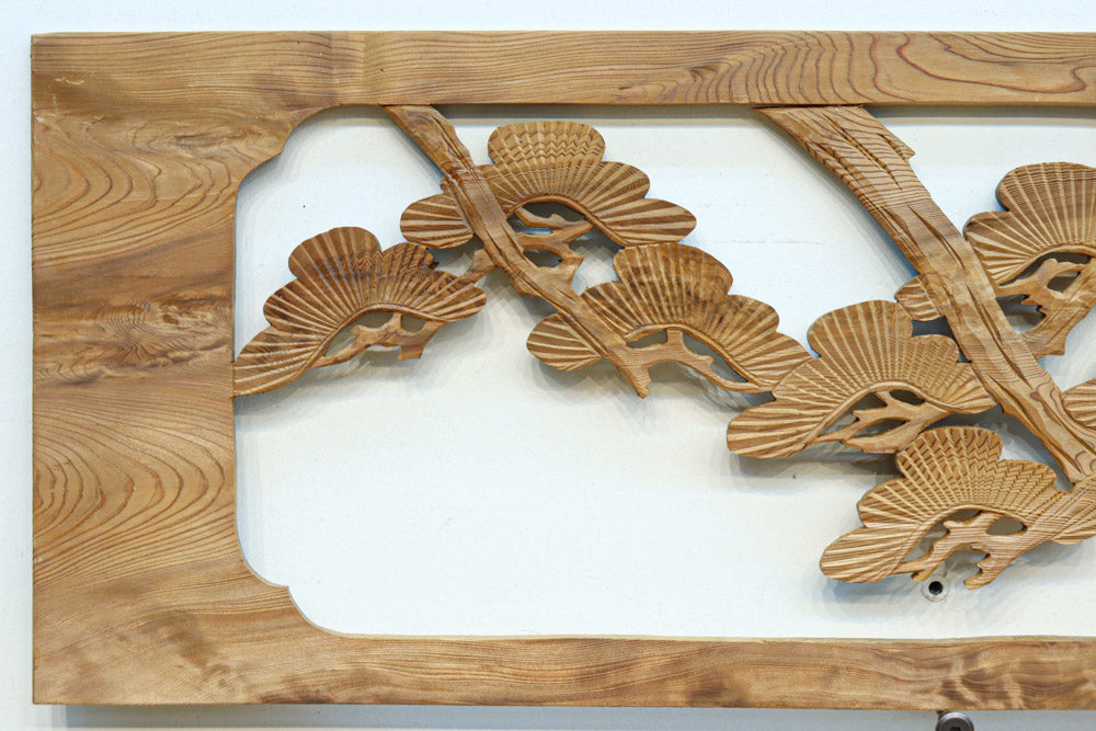 木地色の明るい色合いで気品ある彫刻欄間素材　EZ2719ab　在庫(a:1 b:1)枚