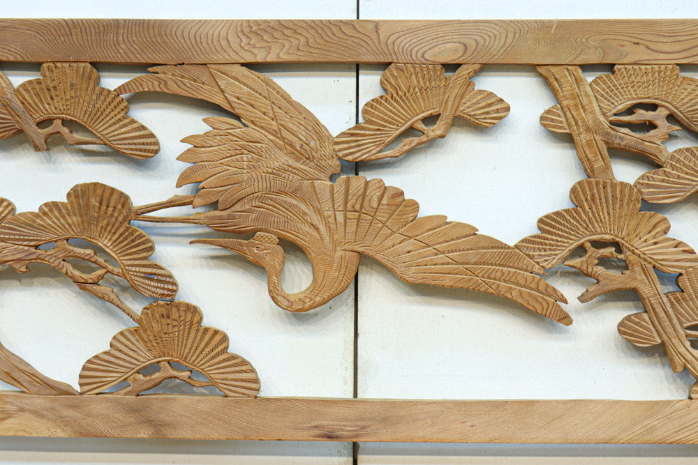 木地色の明るい色合いで気品ある彫刻欄間素材　EZ2719ab　在庫(a:1 b:1)枚