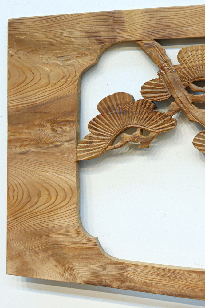 木地色の明るい色合いで気品ある彫刻欄間素材　EZ2719ab　在庫(a:1 b:1)枚