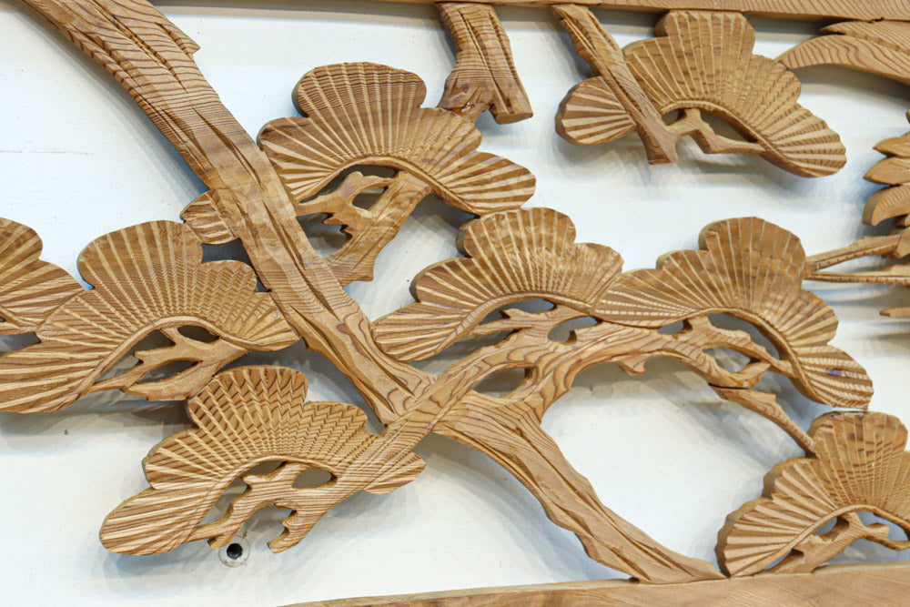 木地色の明るい色合いで気品ある彫刻欄間素材　EZ2719ab　在庫(a:1 b:1)枚