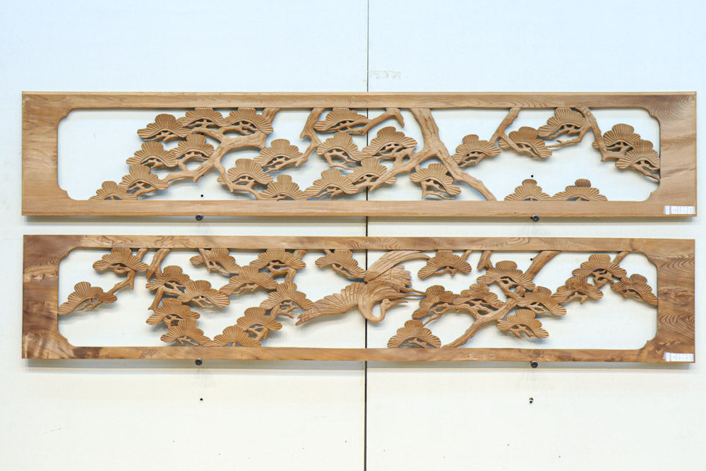 木地色の明るい色合いで気品ある彫刻欄間素材　EZ2719ab　在庫(a:1 b:1)枚