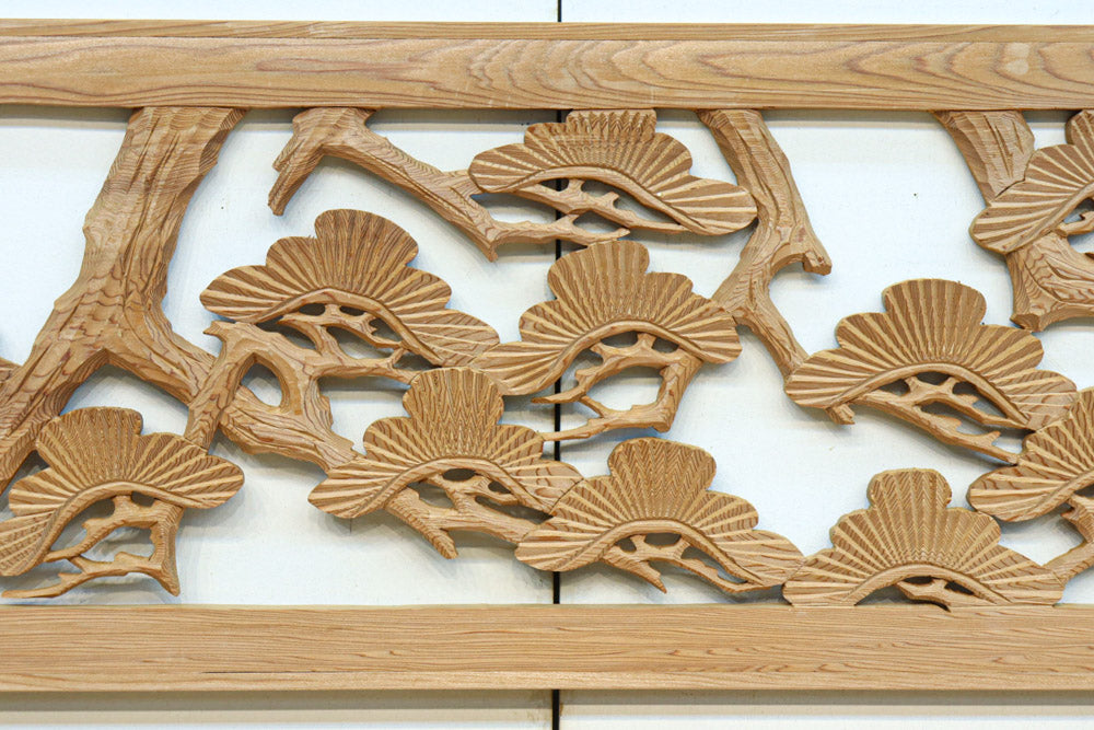 木地色の明るい色合いで気品ある彫刻欄間素材　EZ2719ab　在庫(a:1 b:1)枚