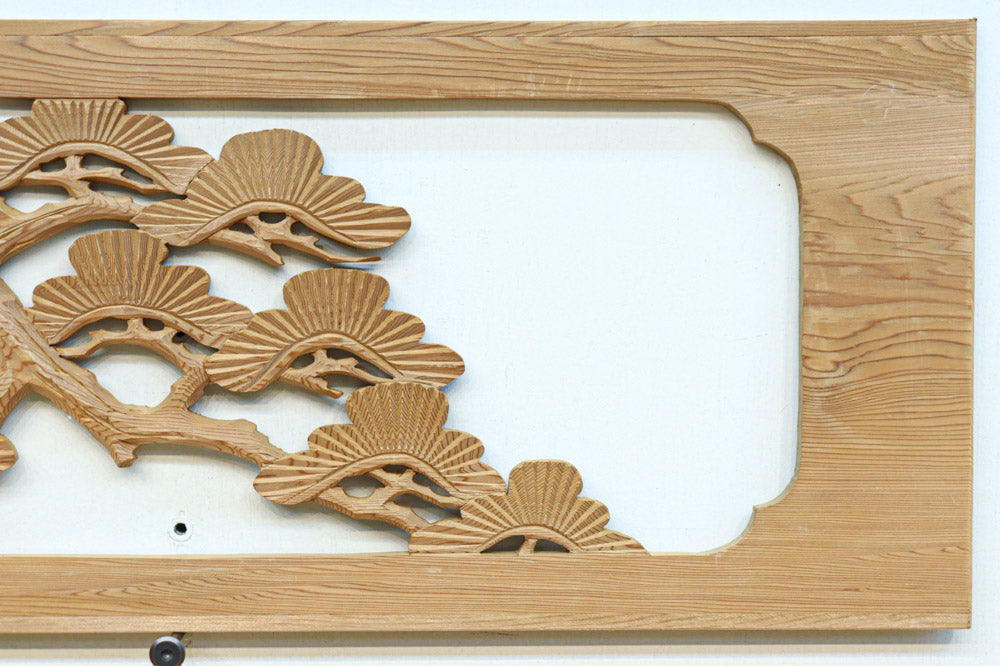 木地色の明るい色合いで気品ある彫刻欄間素材　EZ2719ab　在庫(a:1 b:1)枚