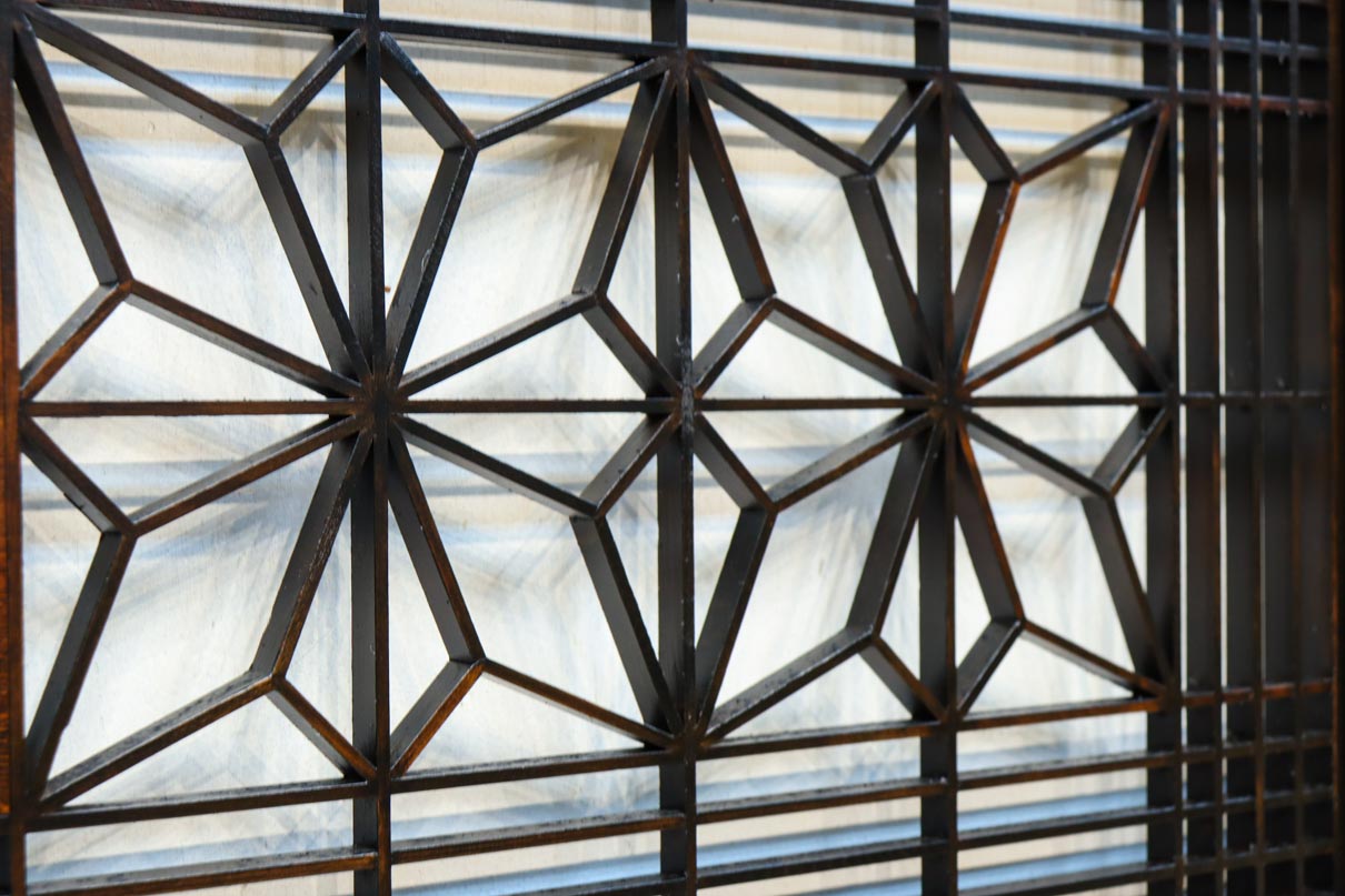 窓絵に穏やかな風景が広がる欄間　EZ2723ab　在庫(a:1 b:1)枚