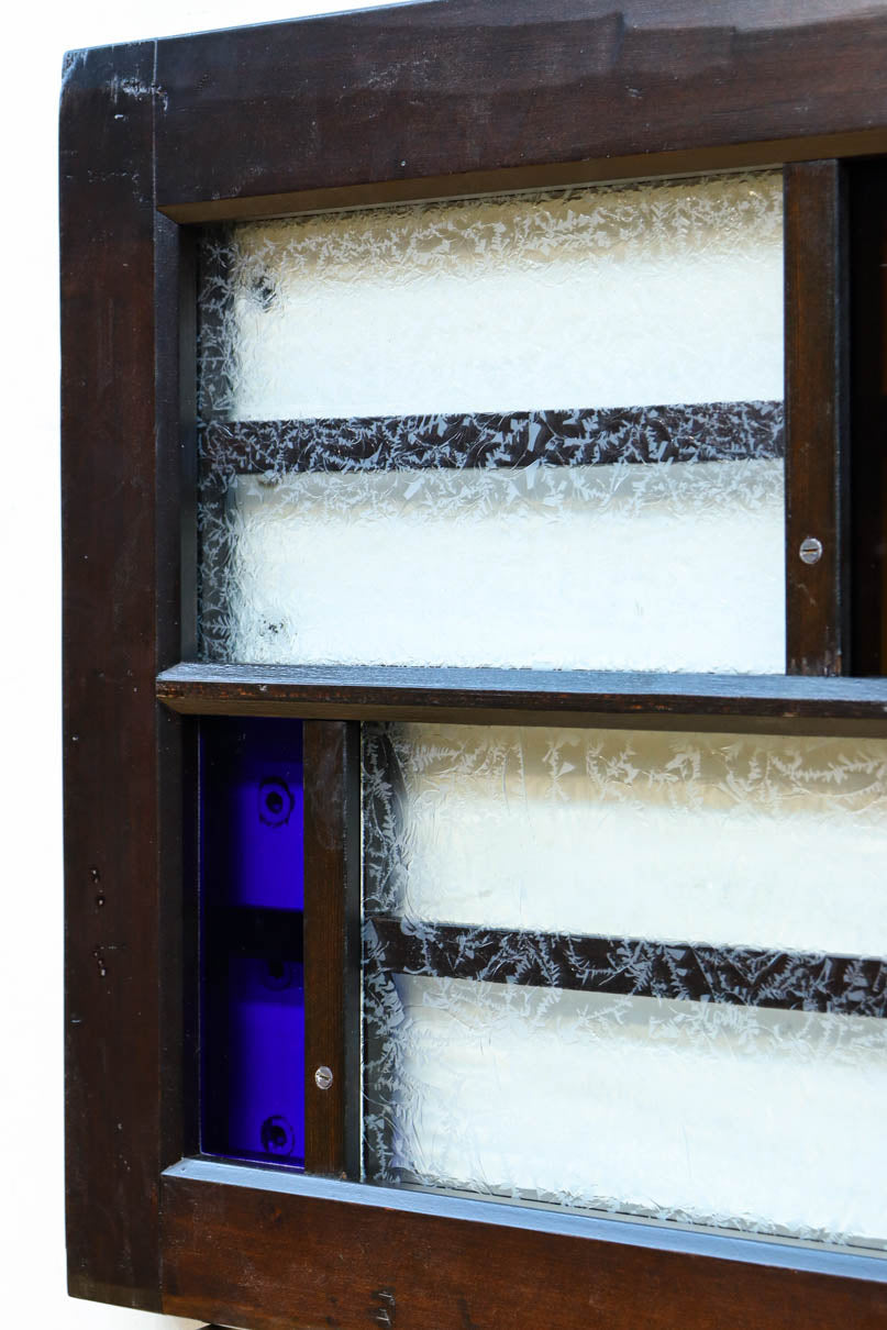 色ガラスがアクセントになるモダンデザインが素敵なガラス入り小型欄間　EZ2748ab　在庫(a:1 b:1)枚