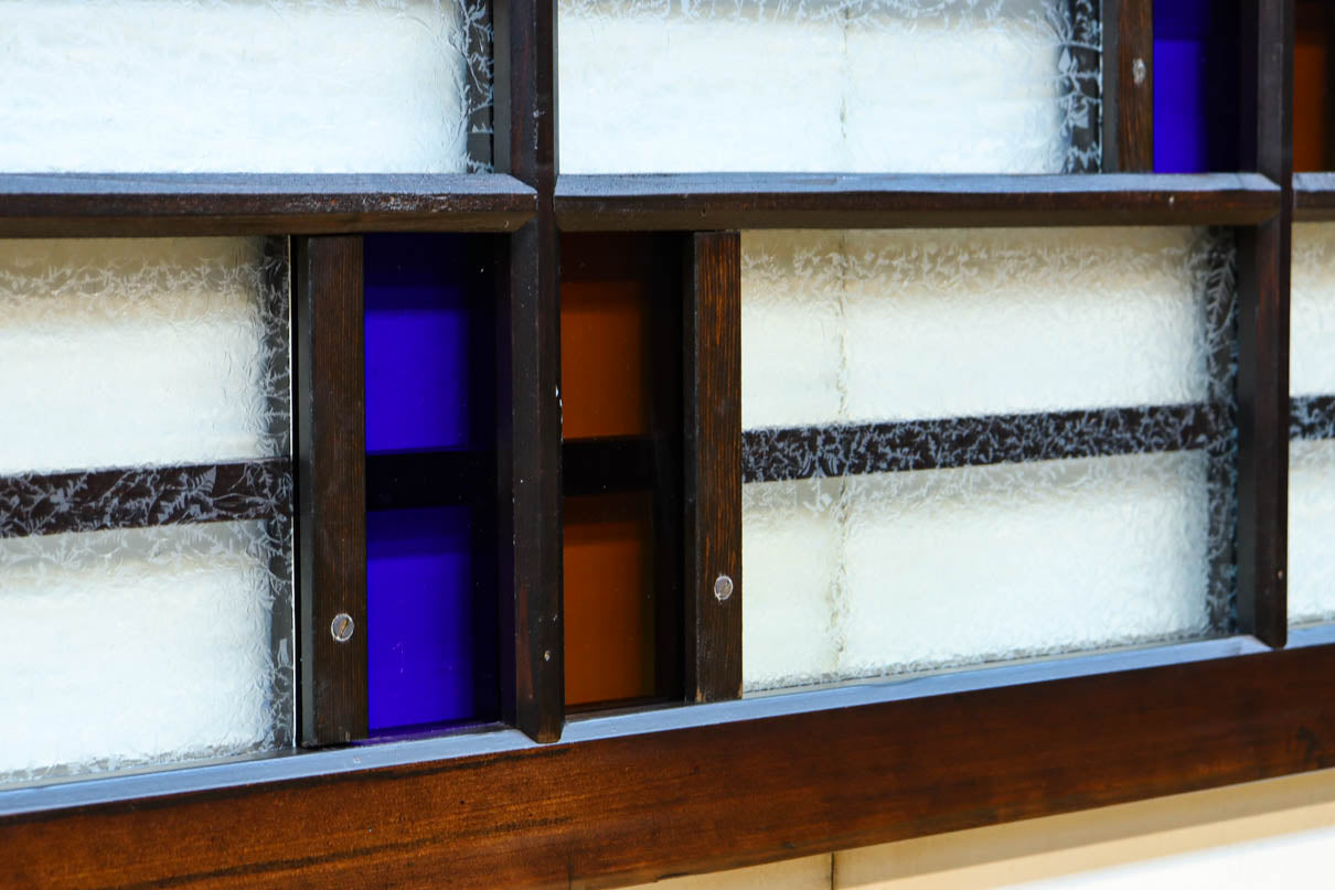 色ガラスがアクセントになるモダンデザインが素敵なガラス入り小型欄間　EZ2748ab　在庫(a:1 b:1)枚