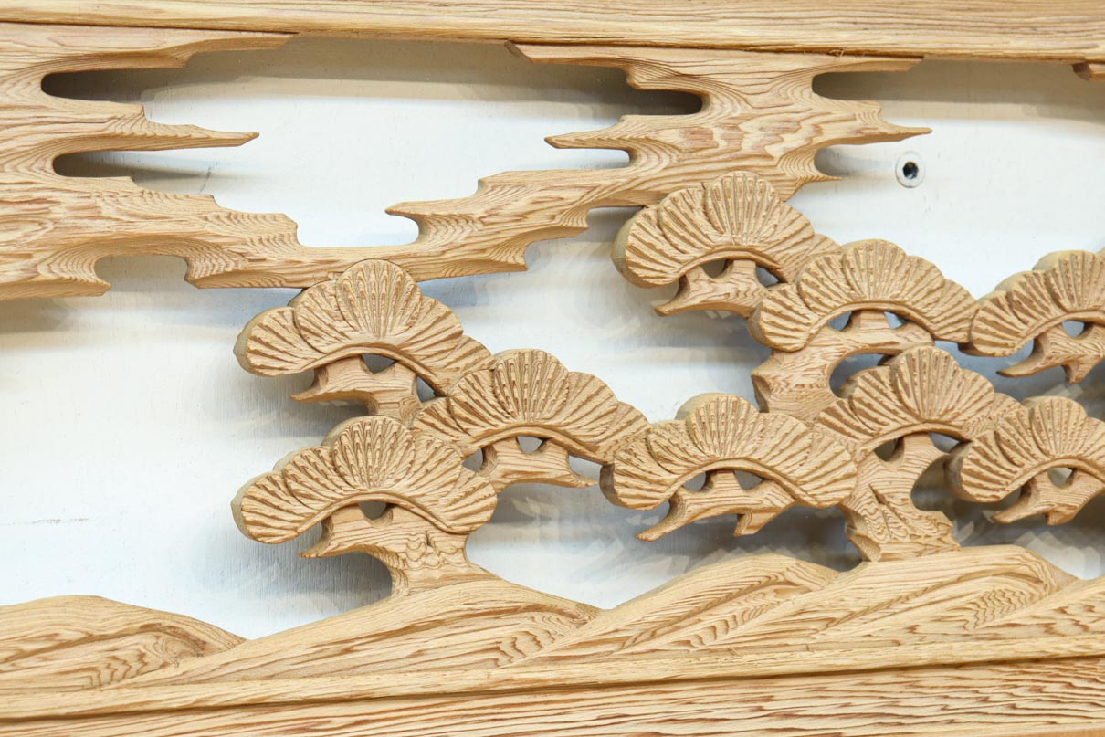 Carved transom with glass EZ2766