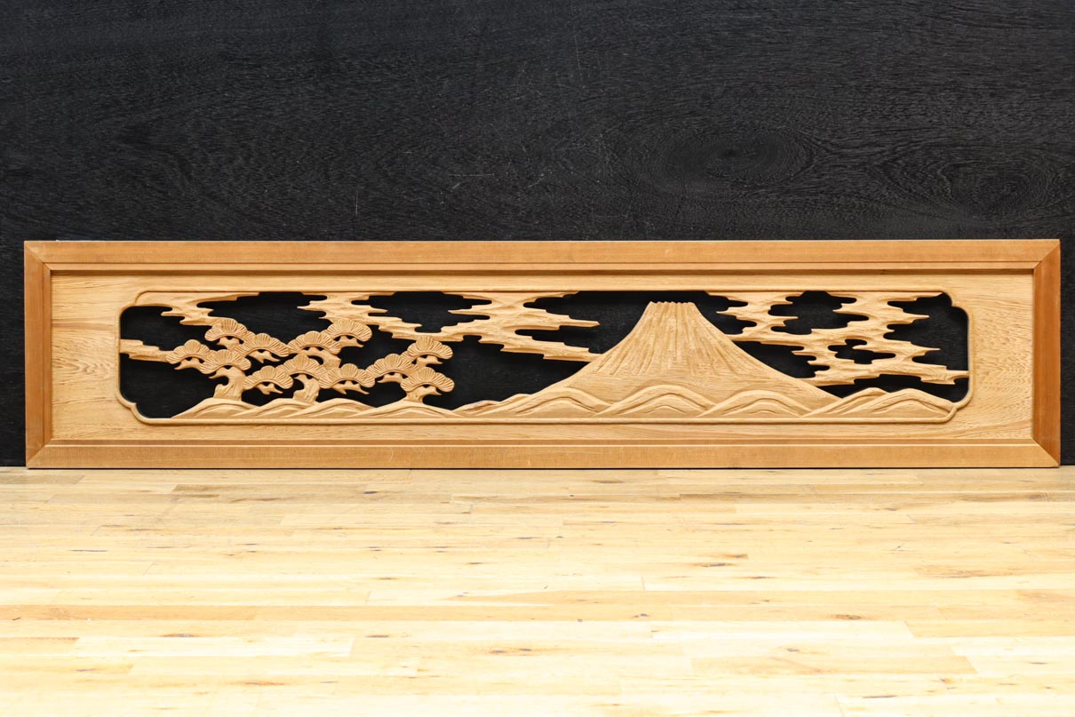 Carved transom with glass EZ2766