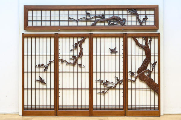 立派な梅の木に鶯が愉しく戯れる風景を描く欄間・書院セット　EZ2776　在庫5枚1組