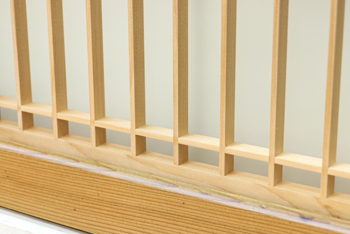 Small carved Ranma with glass EZ2781ab