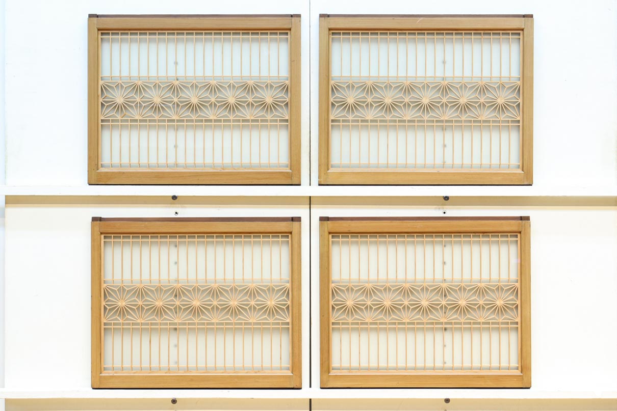 Small carved Ranma with glass EZ2781ab