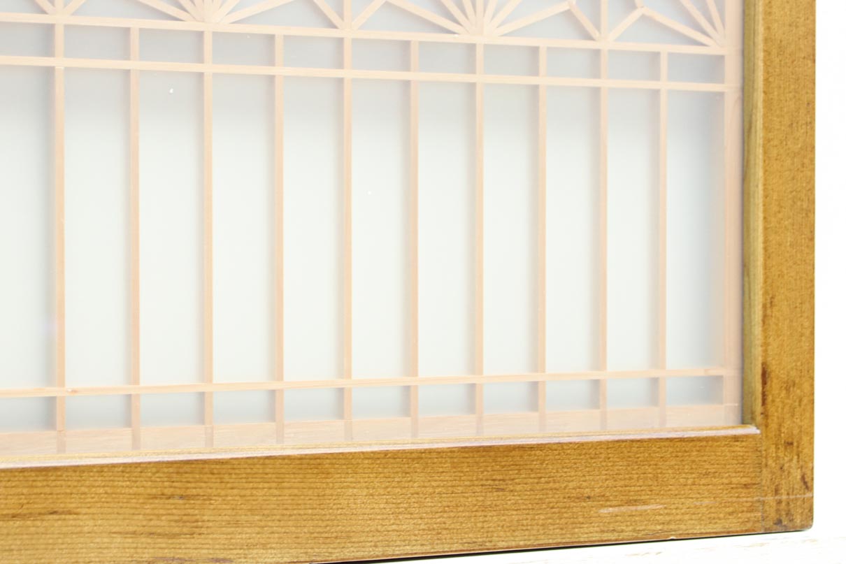 Small carved Ranma with glass EZ2781ab