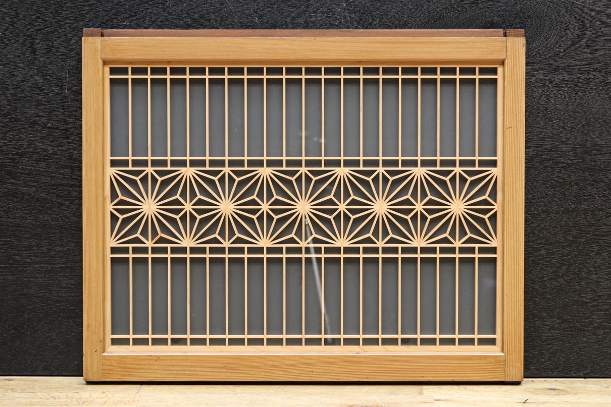 Small carved Ranma with glass EZ2781ab