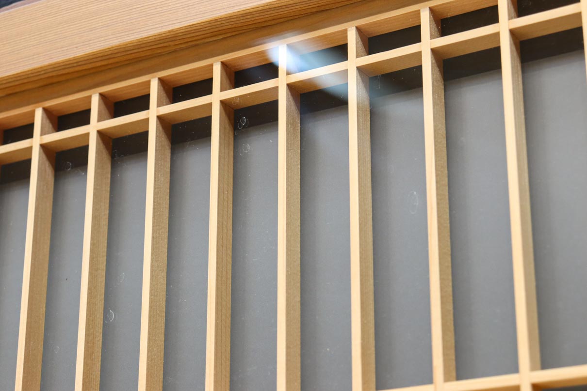 Small carved Ranma with glass EZ2781ab