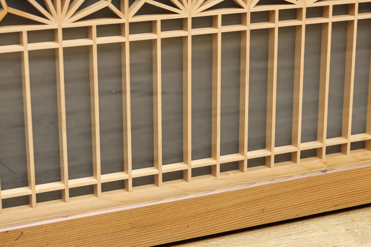 Small carved Ranma with glass EZ2781ab