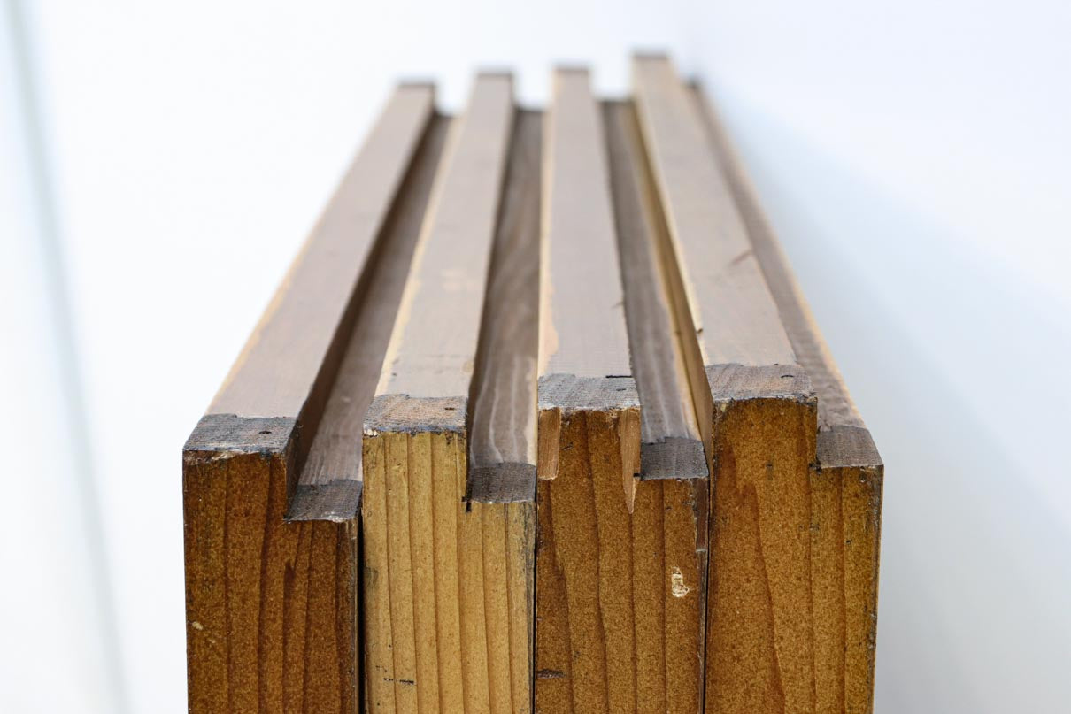 Small carved Ranma with glass EZ2781ab