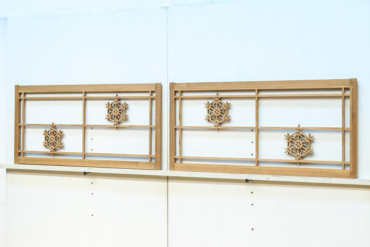 桜亀甲の組子細工が映える小型欄間　EZ2789ab　在庫(a:1 b:1)枚