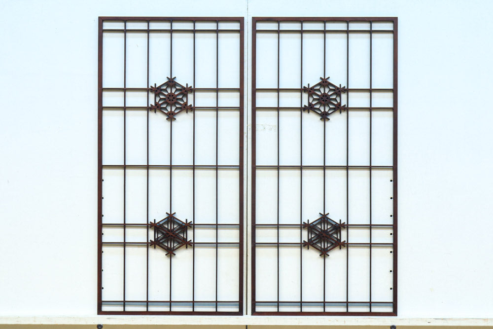 麻の葉と胡麻組子の装飾で雅な面持ちの小型建具素材　EZ2803　在庫2枚