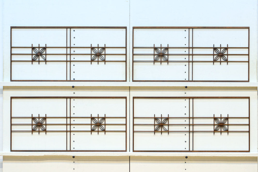 七宝組子装飾が引き立つ小型欄間素材　EZ2804a　在庫４枚