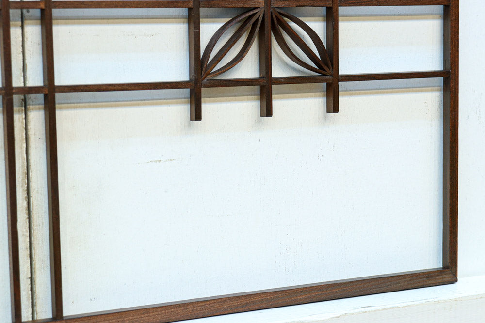 シンプルな中に七宝組子装飾が映える小型欄間素材　EZ2804b　在庫４枚