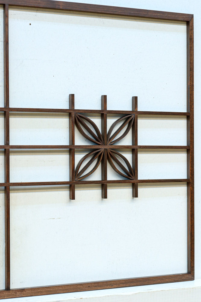 シンプルな中に七宝組子装飾が映える小型欄間素材　EZ2804b　在庫４枚